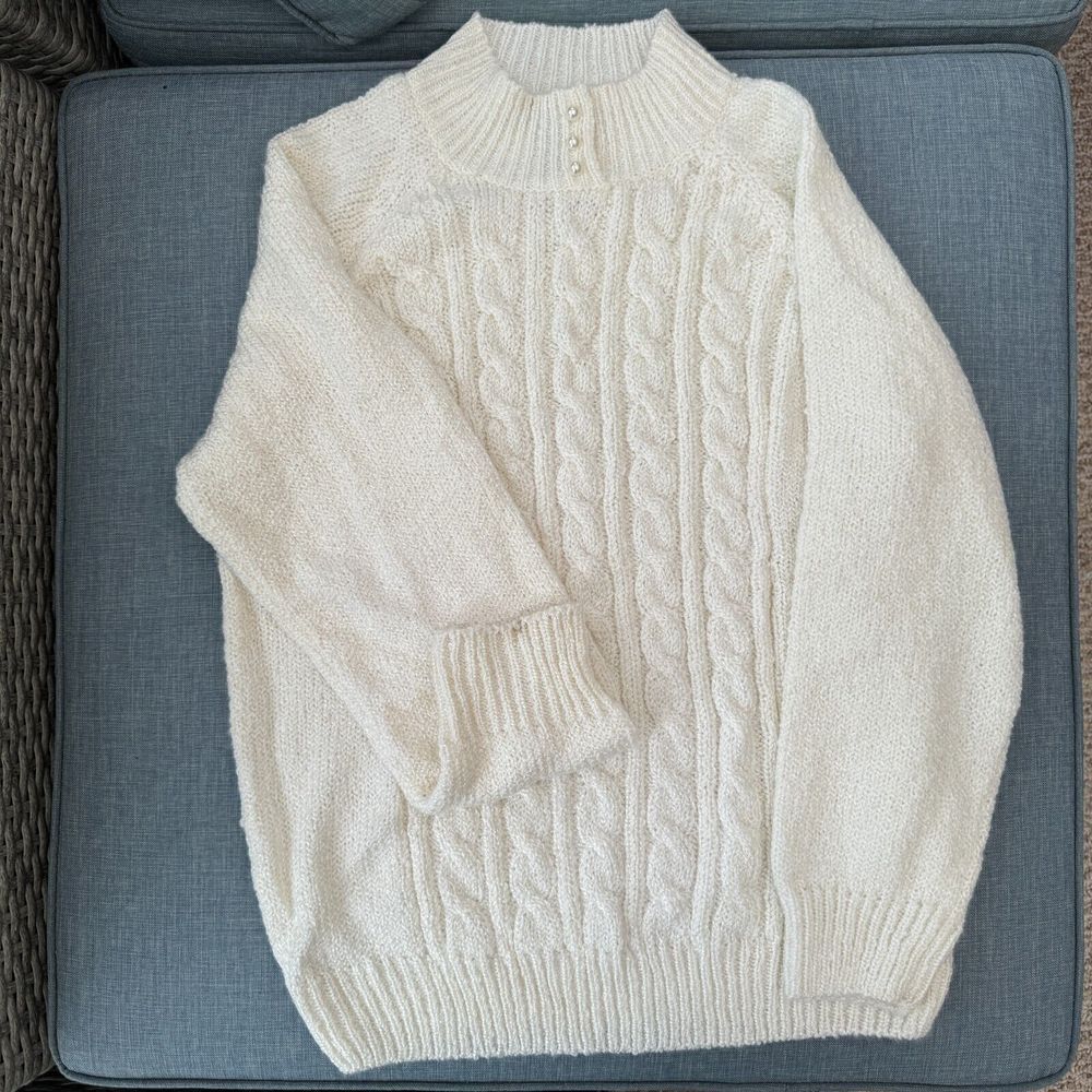 Karen Scott Knit top pearl button White PL Preppy Business - Picture 1 of 7